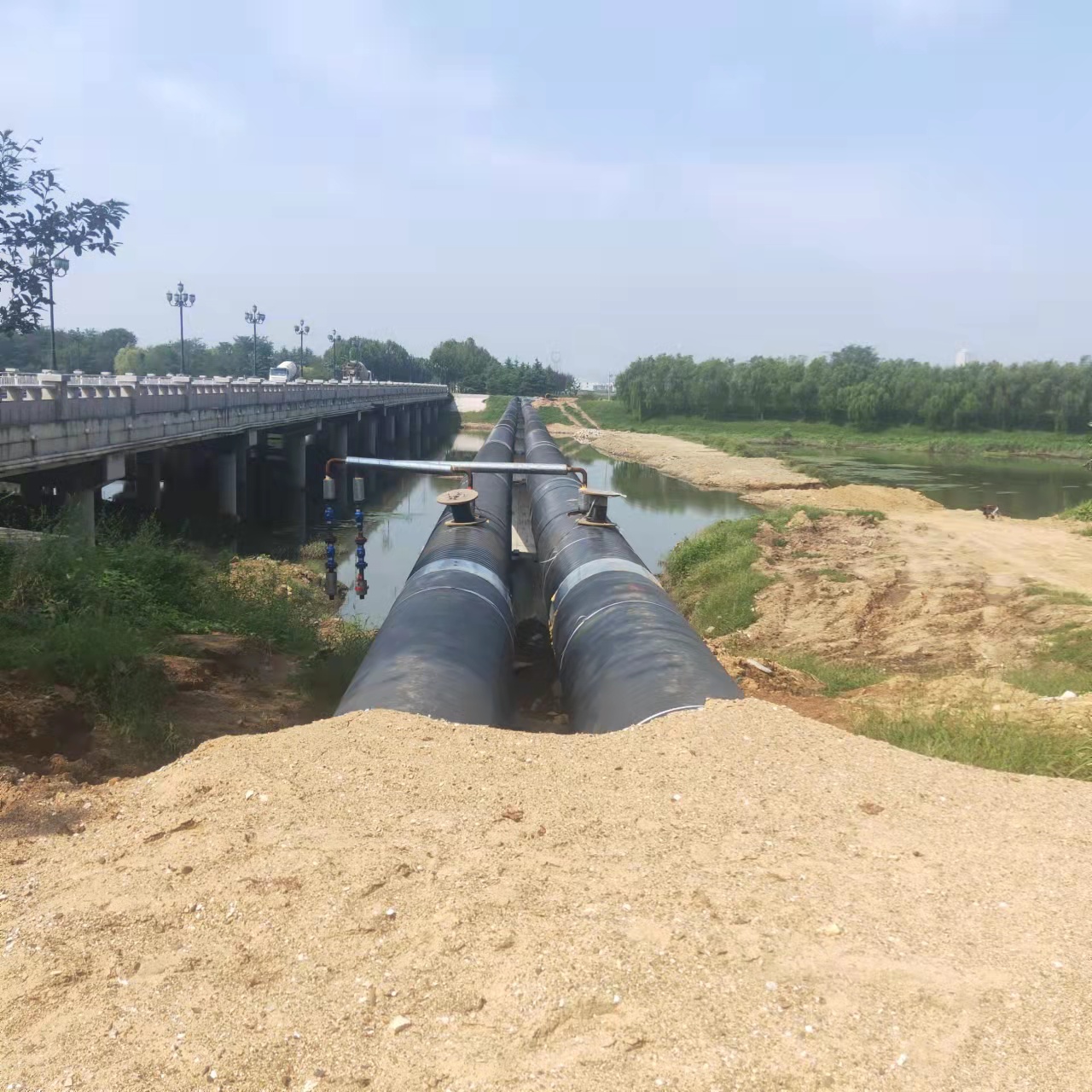 陵水西气东输管道施工输油管道清洗